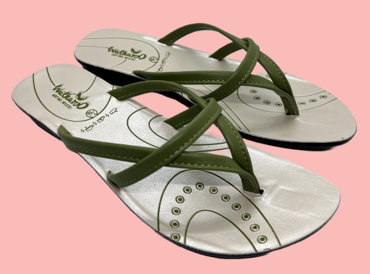 Walkaroo Ladies Green Stylish and fashional light sandal