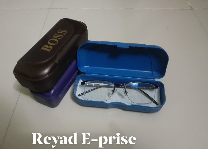 Plastic Fashion Portable Unisex Hard Shell Eyewear Cases
